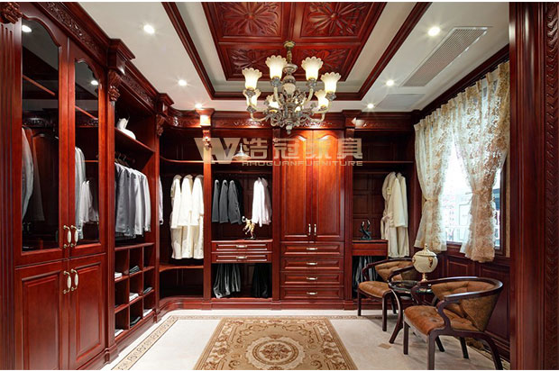 歐式櫻桃木衣帽間-浩冠整木家具定制 歐式櫻桃木衣帽間-浩冠整木家具定制
