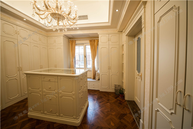 二樓主人房及衣帽間 (1).jpg